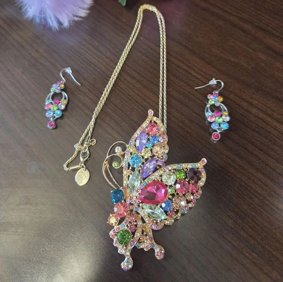 Lovisa Colorful Butterfly Necklace With Matching Earrings - Picture 1 of 5